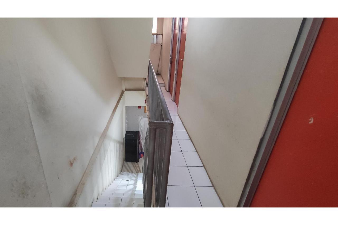 Koolkost Near Rs Graha Kedoya Hotell Jakarta Eksteriør bilde